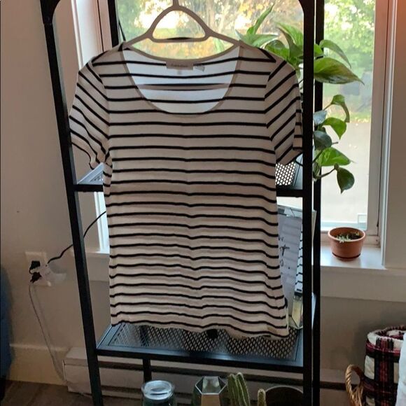 CALVIN KLEIN | Horizontal Stripped Short Sleeve Shirt - Picture 1 of 4